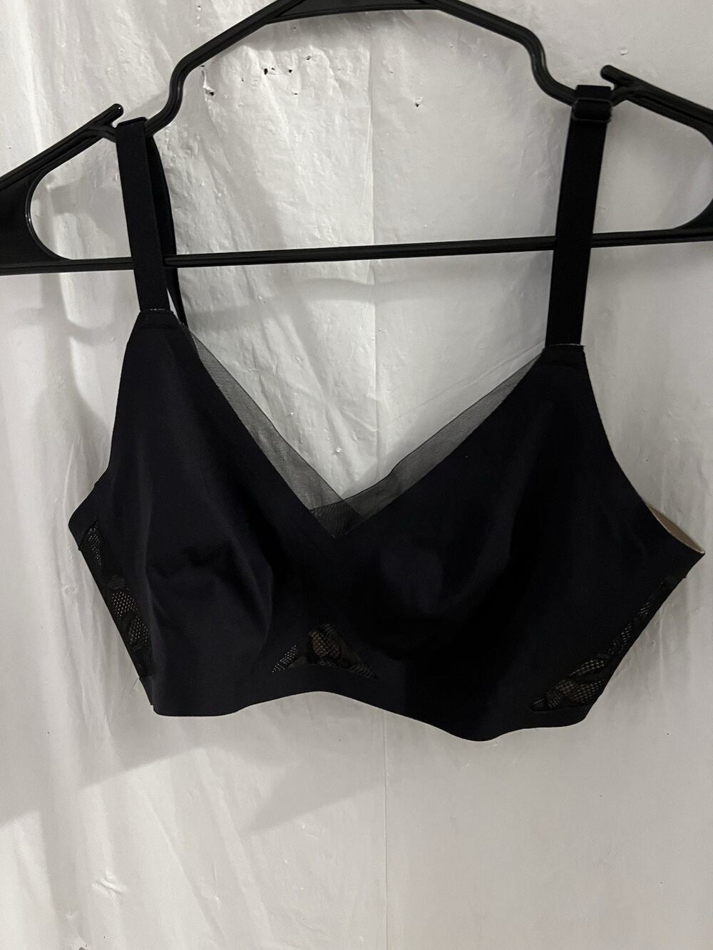 Honeylove Crossover Wireless Bra Women’s Size Small Black Tan Lace Smoothing